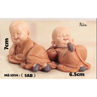 Bộ 2 chú tiểu nằm tám