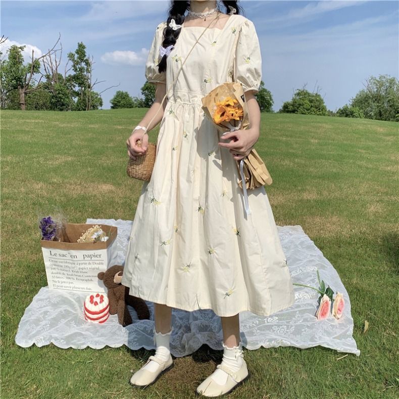 Đầm chữ A tay phồng ngắn họa tiết hoa nhỏ thời trang mùa hè mát mẻ và dễ thương phong cách Nhật Bản