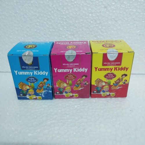 Hộp 6 hũ nước Yến Thiên Hoàng Yummy Kid 15% yến tổ cho bé (6 lọ x 70ml)