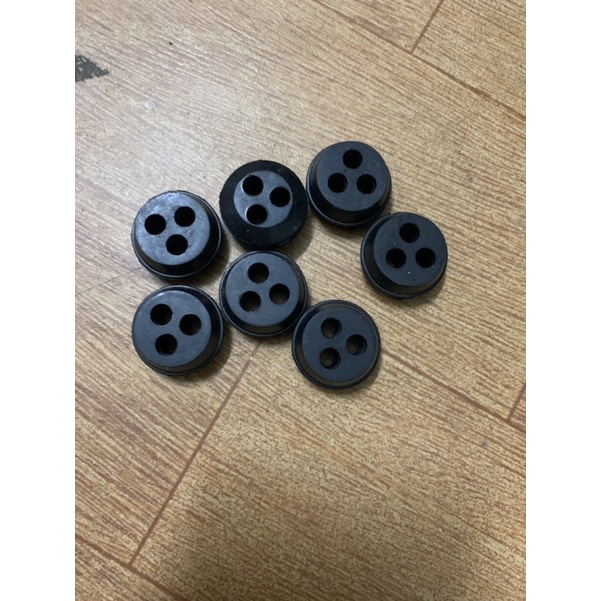 Cao su 2 lỗ - 3 lỗ nắp dây xăng máy cắt cỏ