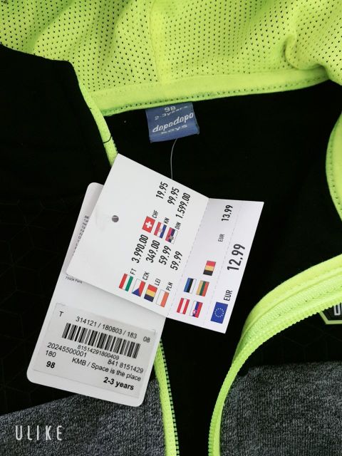 Áo khoác bé trai dư xịn