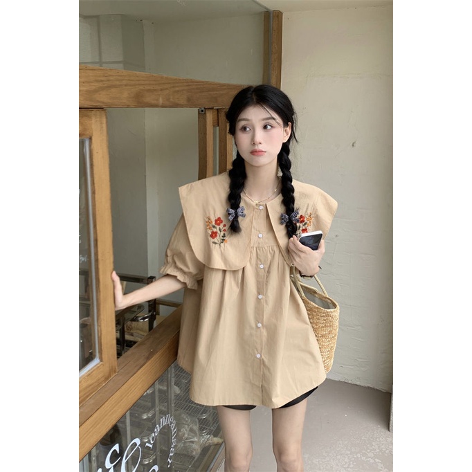 Áo Sơ Mi Ngắn Tay Cổ Búp Bê Họa Tiết Thêu Phong Cách Retro