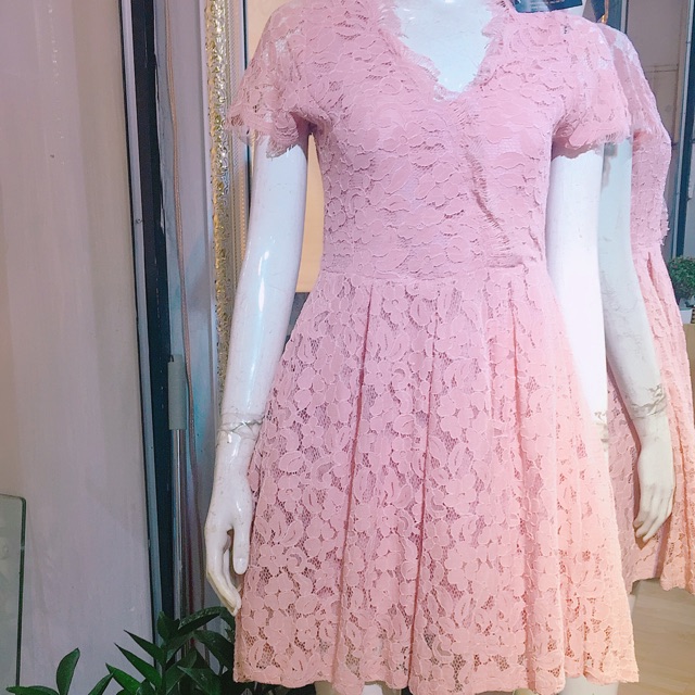 Váy zen xoè 2 lớp,đam bảo khách nhìn ngoài ưng luôn chất liệu. Váy e có màu vàng nữa a,còn ít e sale nốt giá lỗ vốn đáya
