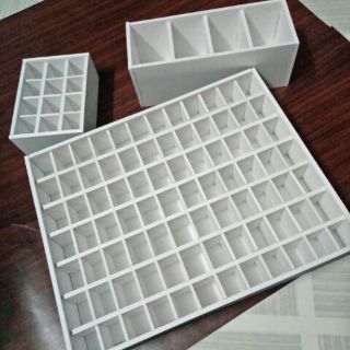 Khay đựng son 84 ô trưng bày
