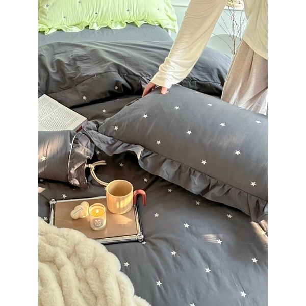 Bộ chăn ga gối Đũi chăn chần bông hoạ tiết ngôi sao viền bèo tiểu thư