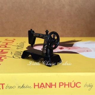 Mô hình máy may mini trang trí