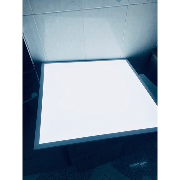 TẠI SÀI GÒN , ĐÈN PANEL 600.600 CÔNG SUẤT 48W VÀ 64W BẢO HÀNH 12 THÁNG