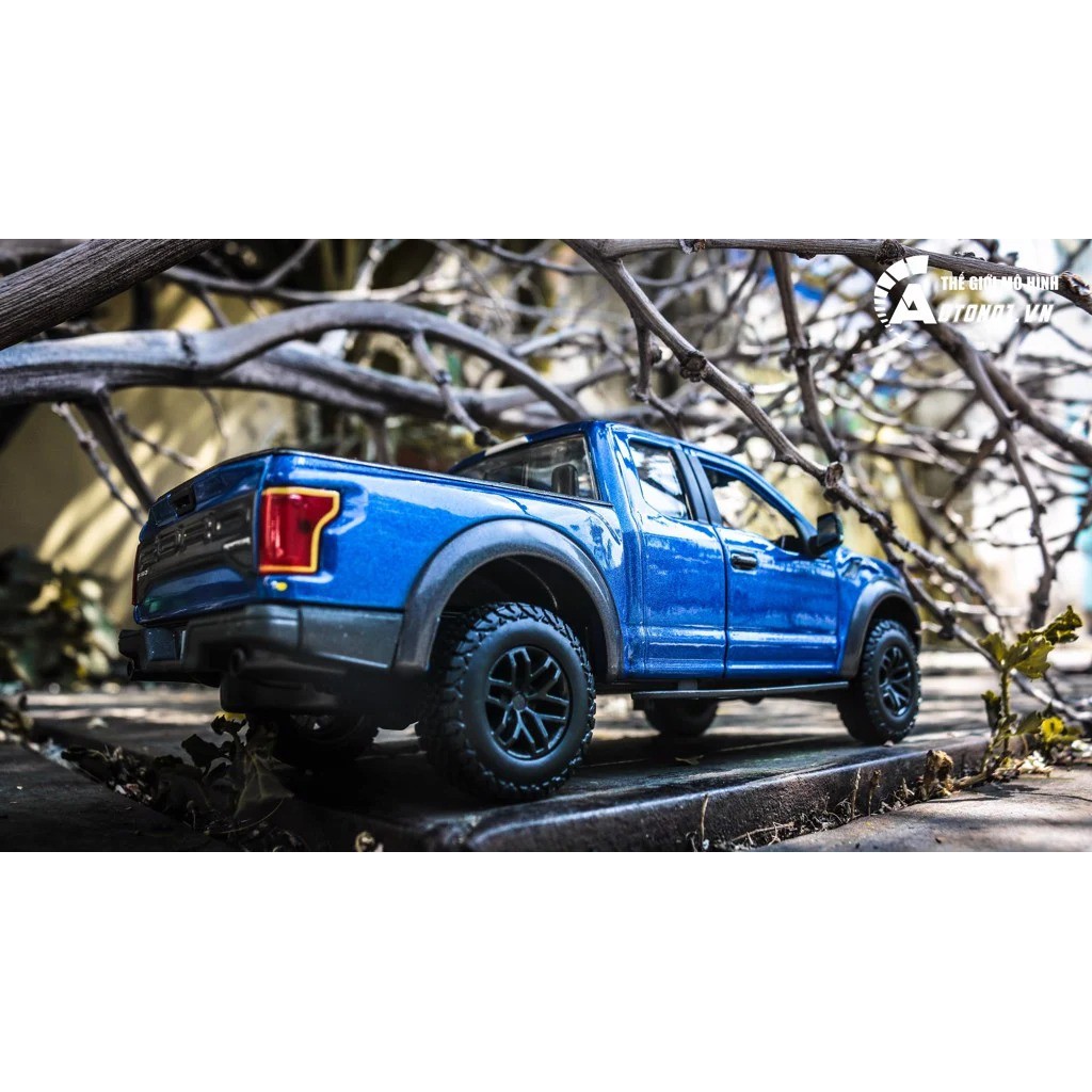 MÔ HÌNH 2017 FORD RAPTOR F150 BLUE 1:24 MAISTO 3296