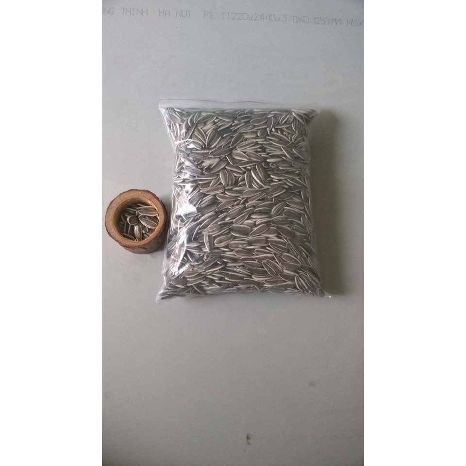 Hướng dương (500gr) hạt to, nhân mập + đều cho chim, vẹt, hamster, ... thức ăn hamster giá sỉ