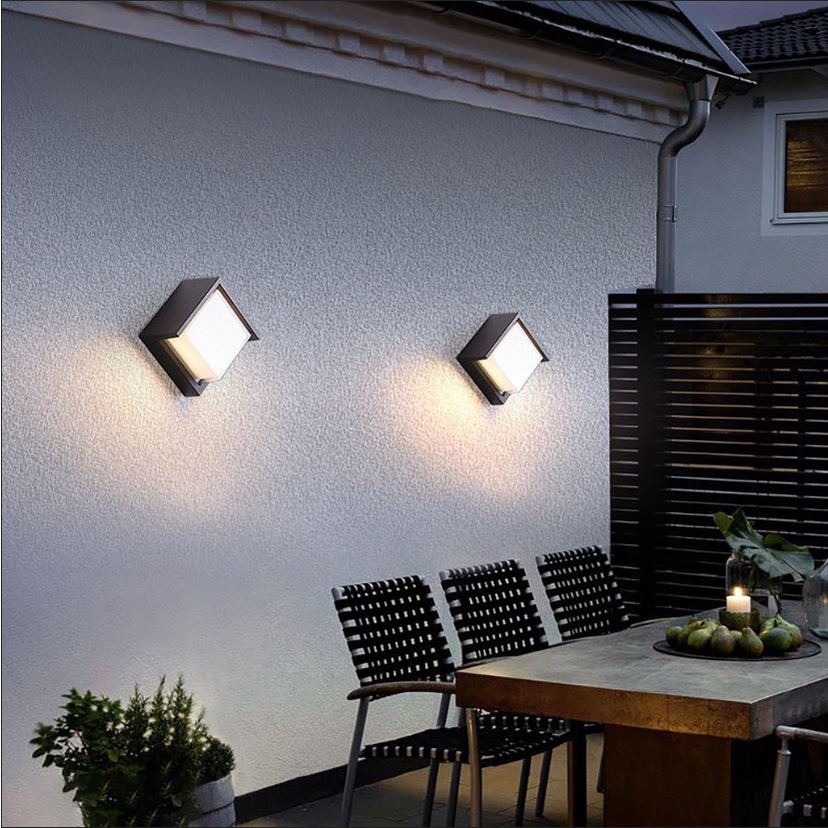Đèn gắn tường ngoài trời UPLEDA chống nước cao cấp LED trang trí hiên nhà, sân vườn