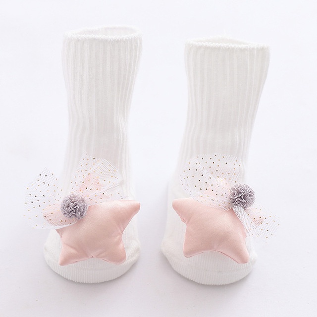 Tất búp bê kèm chống trượt cho bé