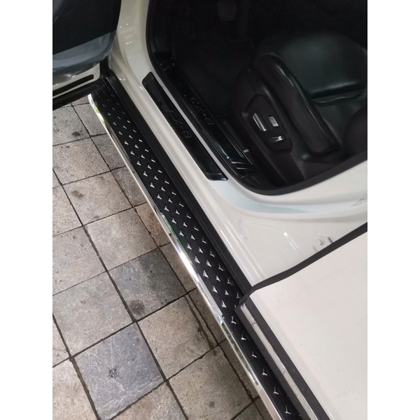 Bậc lên xuống. bệ bước chân cho Mazda CX8 mới nhất