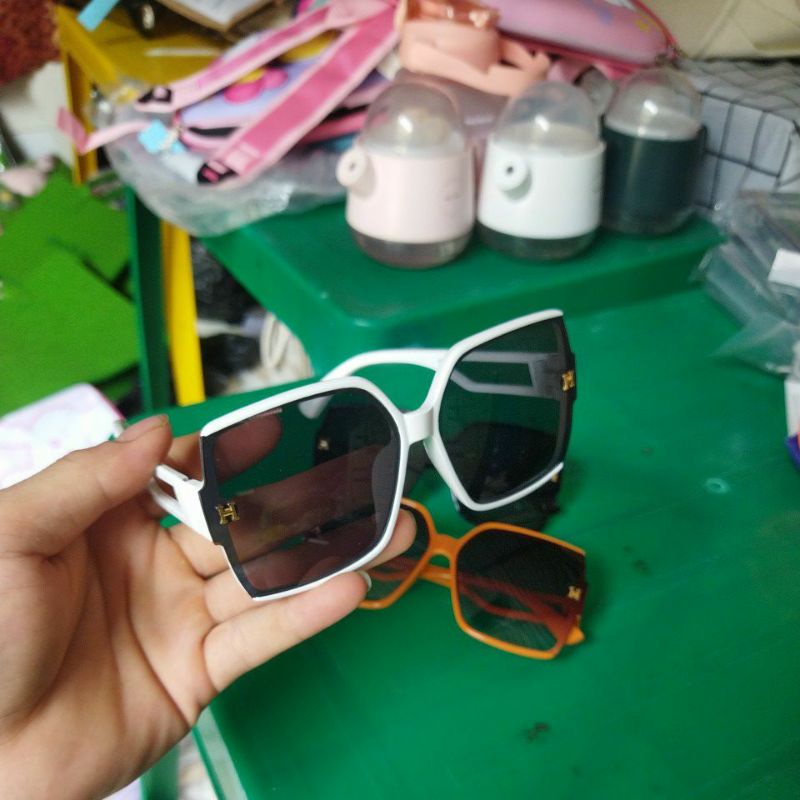 Kính mát nữ thời trang