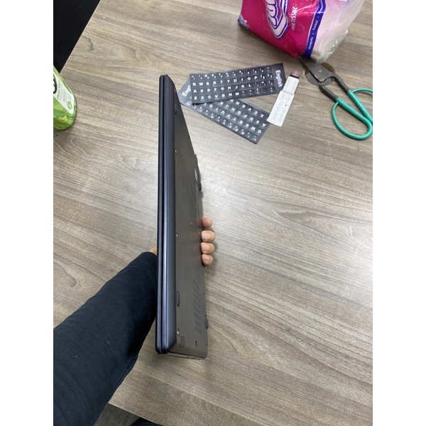 Toshiba g83 i5 8250u ram 8 ssd 256 màn hình 13,3 full hd