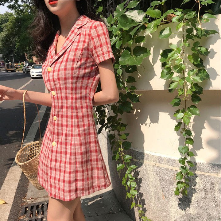Váy đầm nữ dễ thương DOL dáng A dạo phố kẻ caro đỏ cài khuy phong cách Retro Hàn Quốc hot hè 2019 - ảnh thật