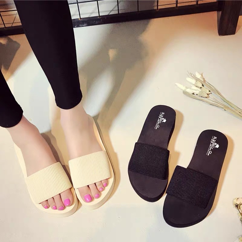 Dép Sandal Nữ Đế Xuồng Size 33 Cao 6,5cm Siêu Nhẹ