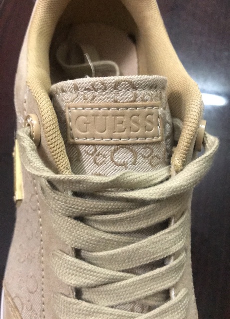 Giầy snecker guess