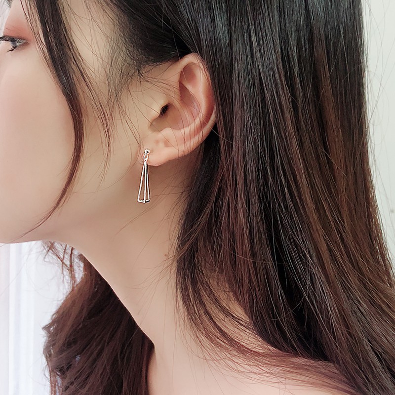Bông Tai Hình Tam Giác Phong Cách Hàn Quốc Và Nhật Bản A317