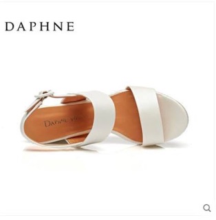 Combo giầy đá bóng lining và giầy nữ daphne