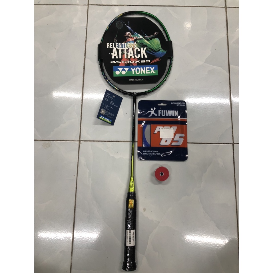 VỢT CẦU LÔNG YONEX ASTROX