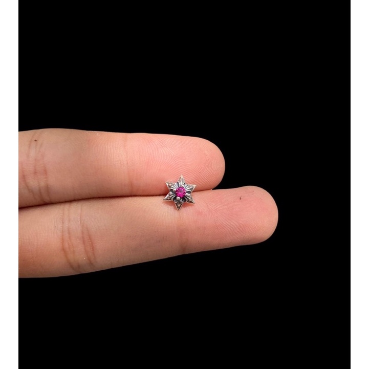 Bông tai chrome hearts