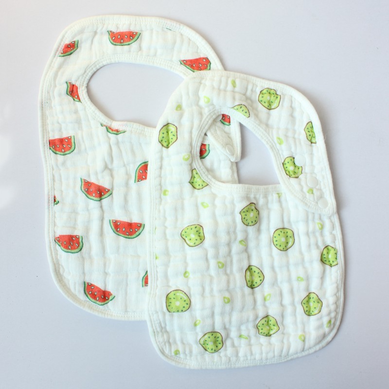 Set 2 yếm ăn cotton mềm mại in họa tiết xinh xắn dành cho các bé