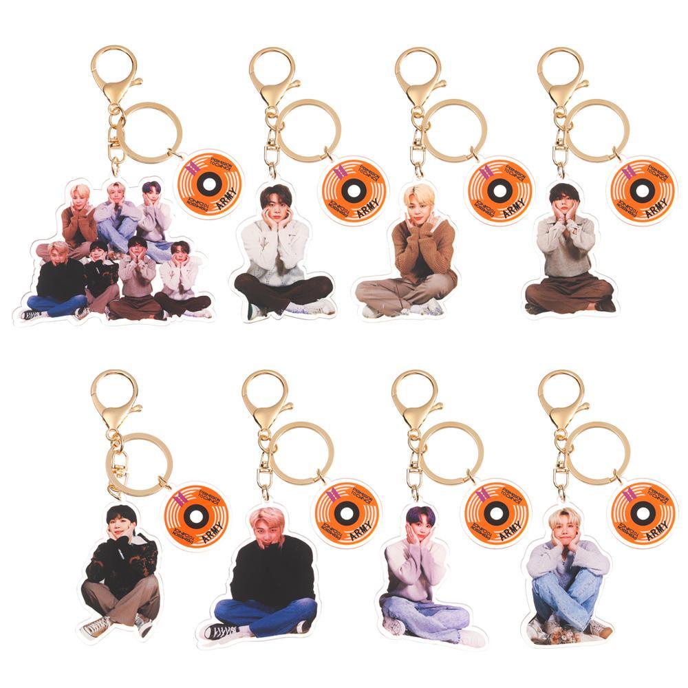 Móc Chìa Khóa Bằng Acrylic Trong Suốt Hình Nhân Vật Hoạt Hình BT21