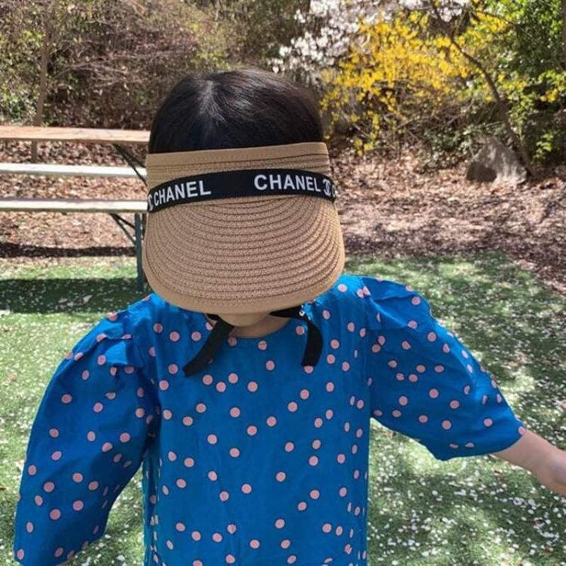 Mũ cói nửa đầu phối dây buộc cho bé