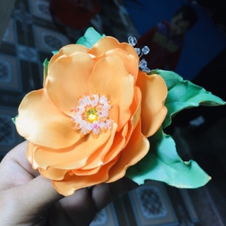 Cài áo hoa hồng