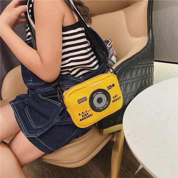 Túi đeo chéo - Mẫu Máy chụp hình cho bé gái