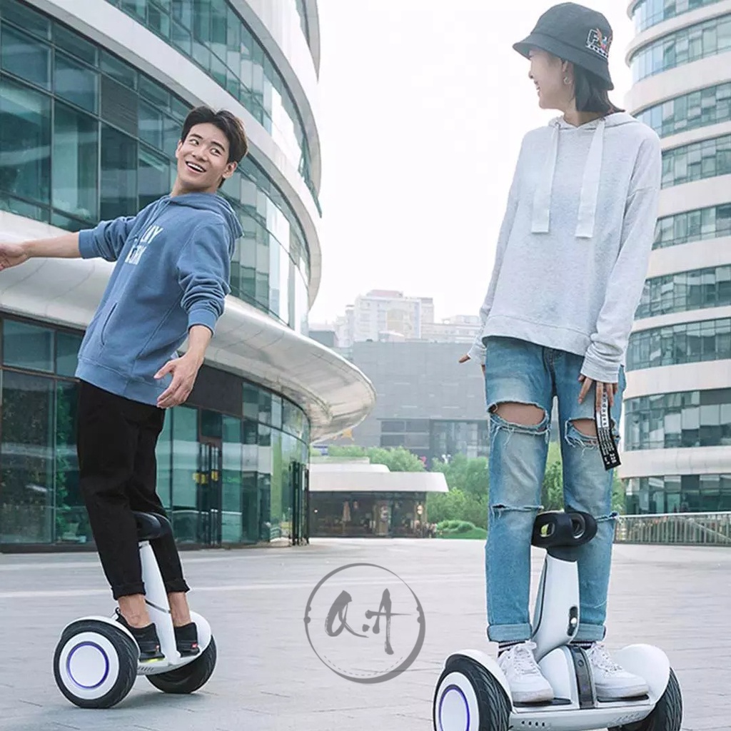 Xe Điện Cân Bằng Mini Plus Đi Theo Chủ Nhân
