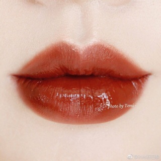 Son Nyx Slip Tease/Glossy Butter