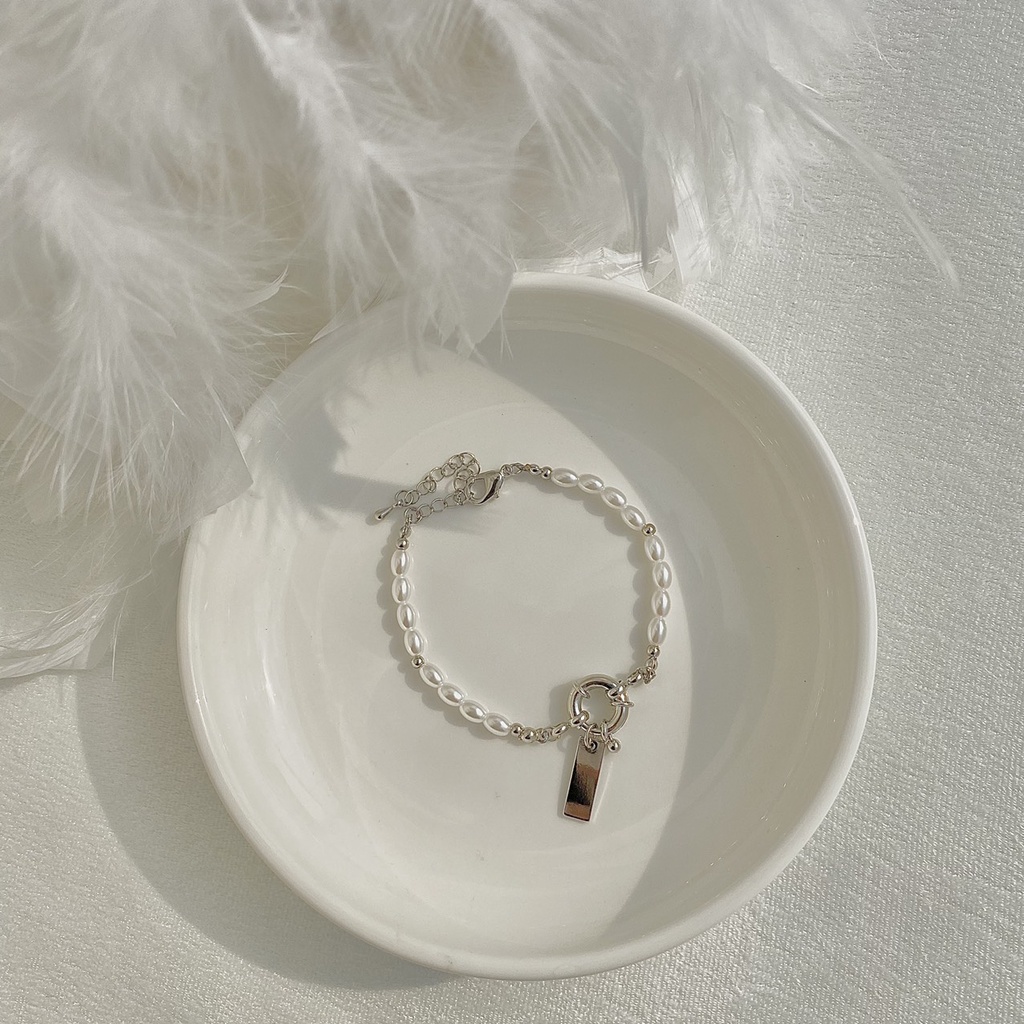 Vòng tay mặt tròn phối ngọc trai nhân tạo B44 Choker Club