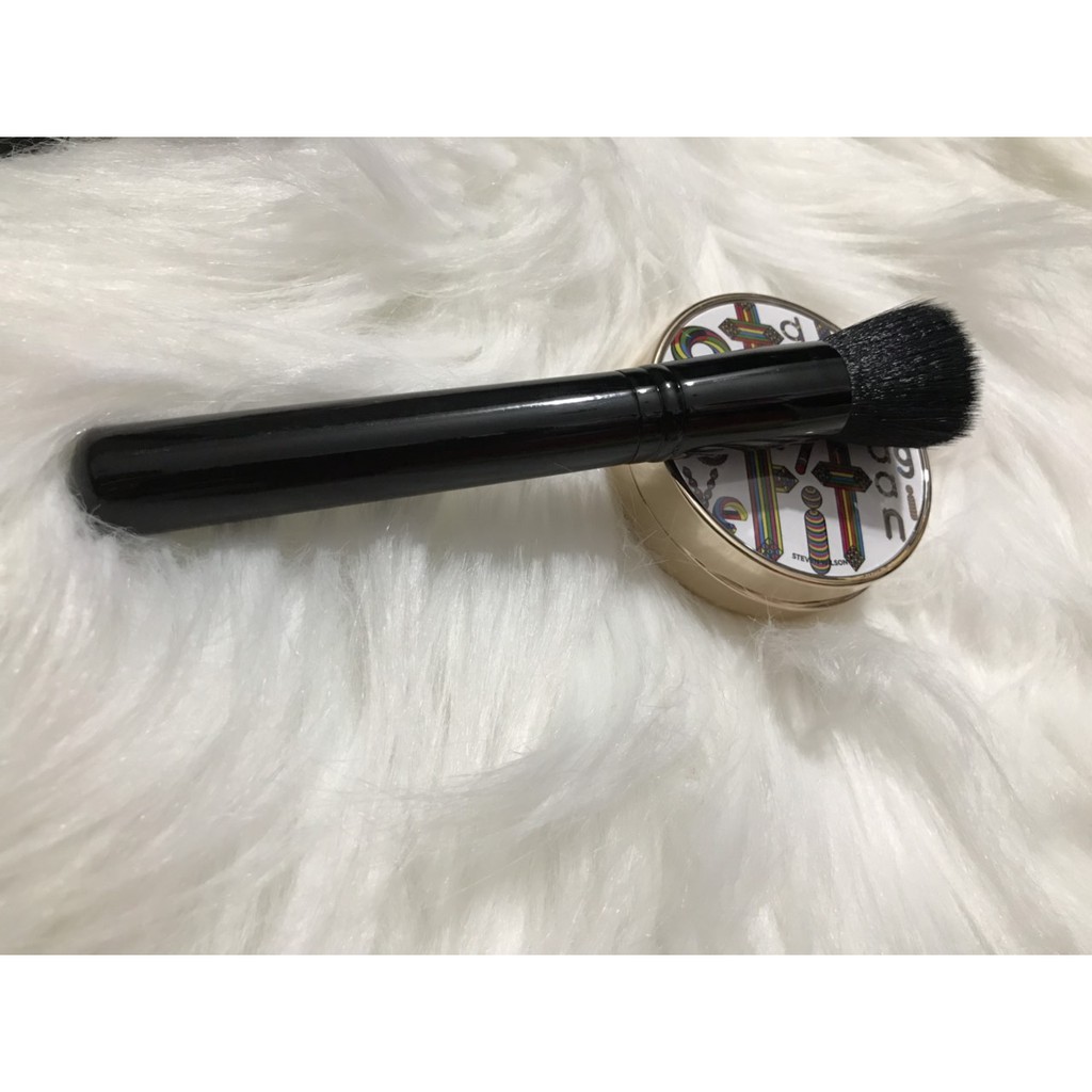 Các Mẫu Cọ Trang Điểm Đầu Bằng Từ Nhiều Thương Hiệu