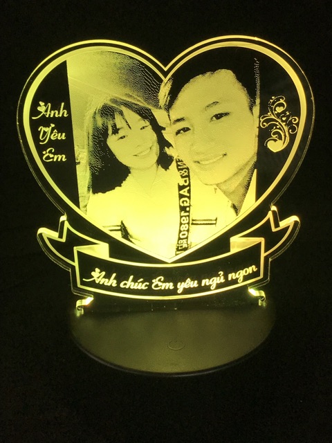 Đèn Led 3d khắc hình ảnh laser đổi 7 màu sáng tạo