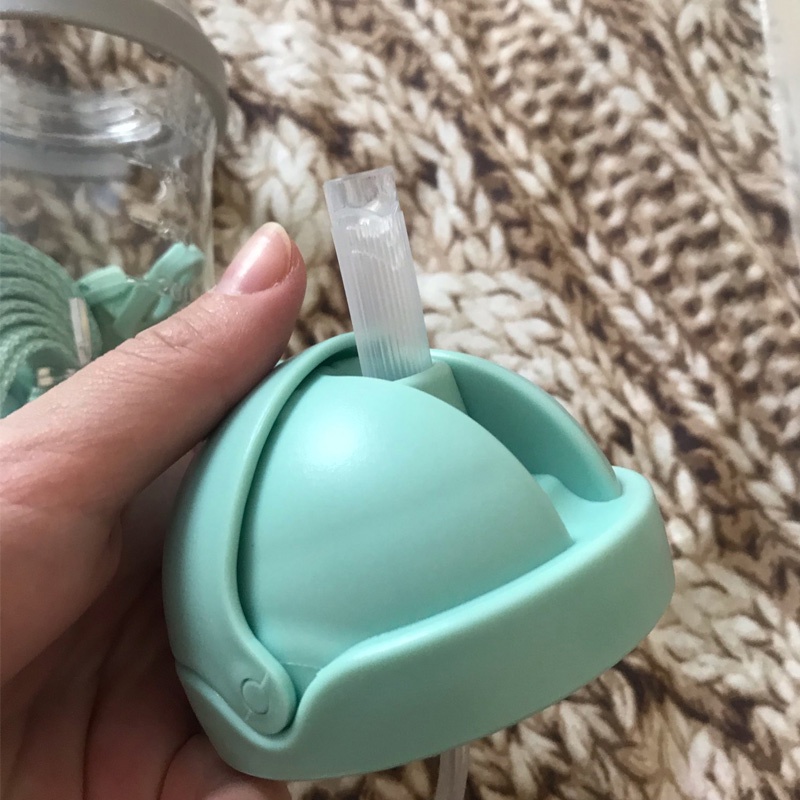 Bình Sữa 250ML Có Ống Hút Xoay 360 Độ Tiện Dụng Cho Bé° Bình Nước Du Lịch Tiện Lợi