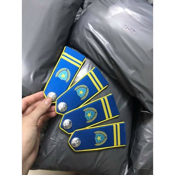 cầu vai bảo vệ