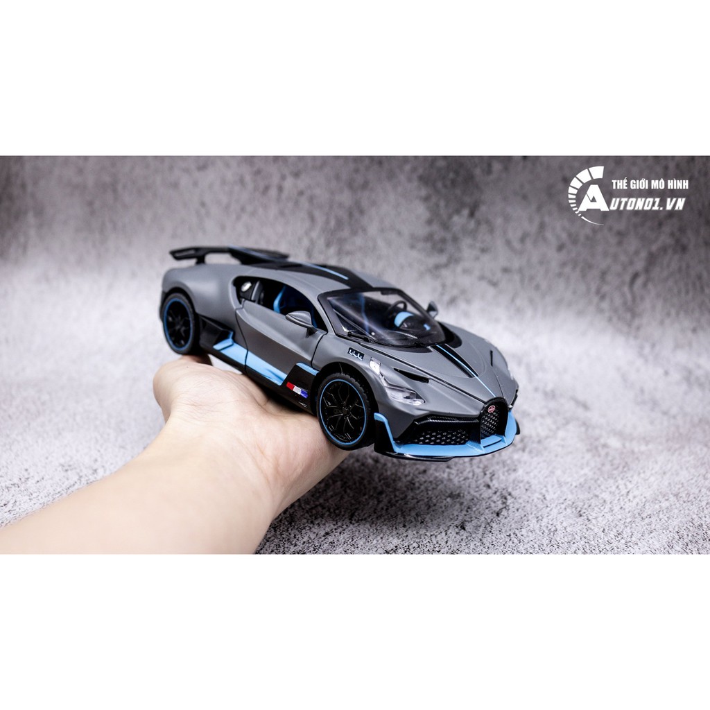 MÔ HÌNH XE BUGATTI DIVO BLACK BLUE 1:24 HENGTENG MODEL 7432