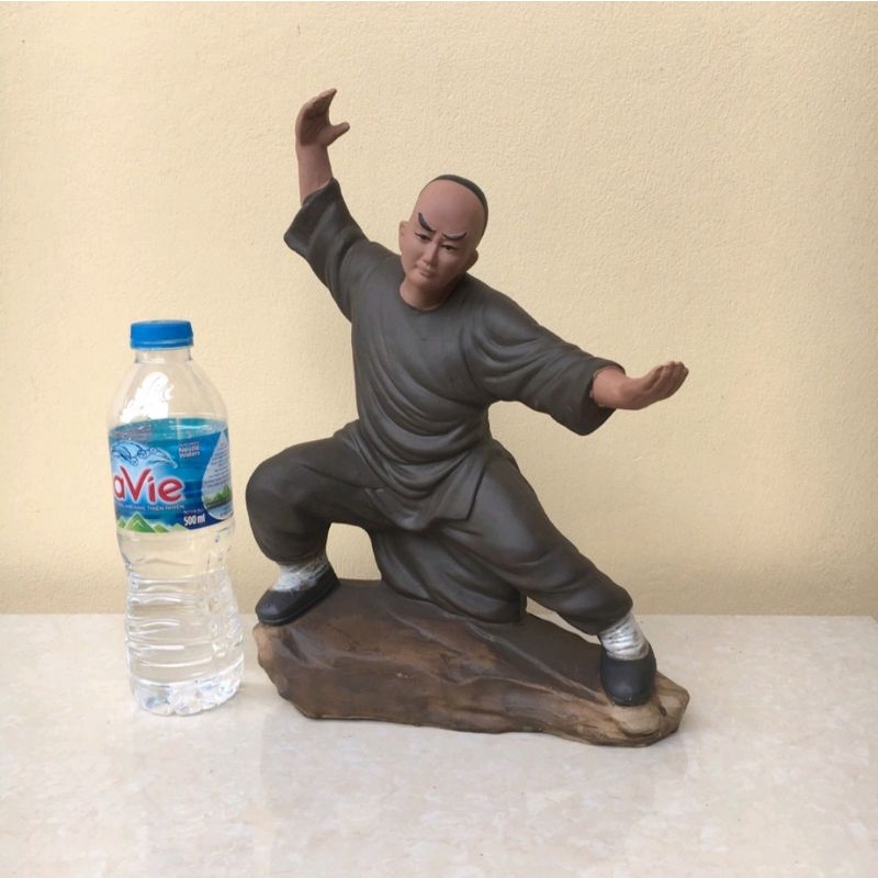 Tượng ghép cây Hoàng Phi Hồng
