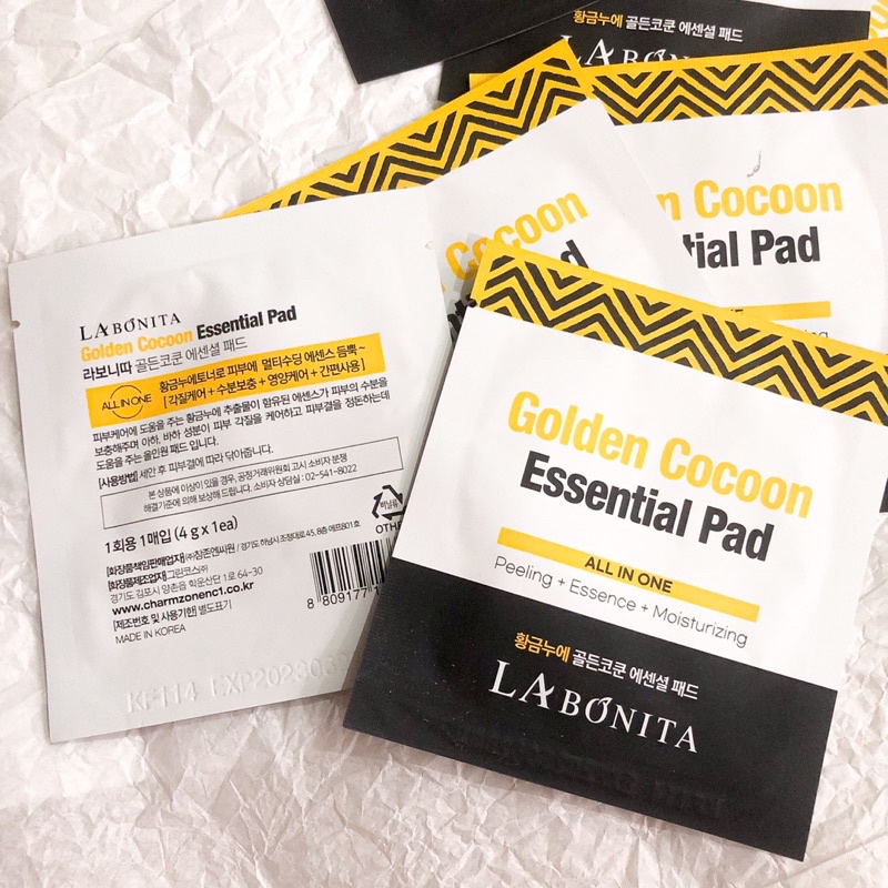 Bông tẩy tế bào chết Golden Cocoon Essential Pad | BigBuy360 - bigbuy360.vn