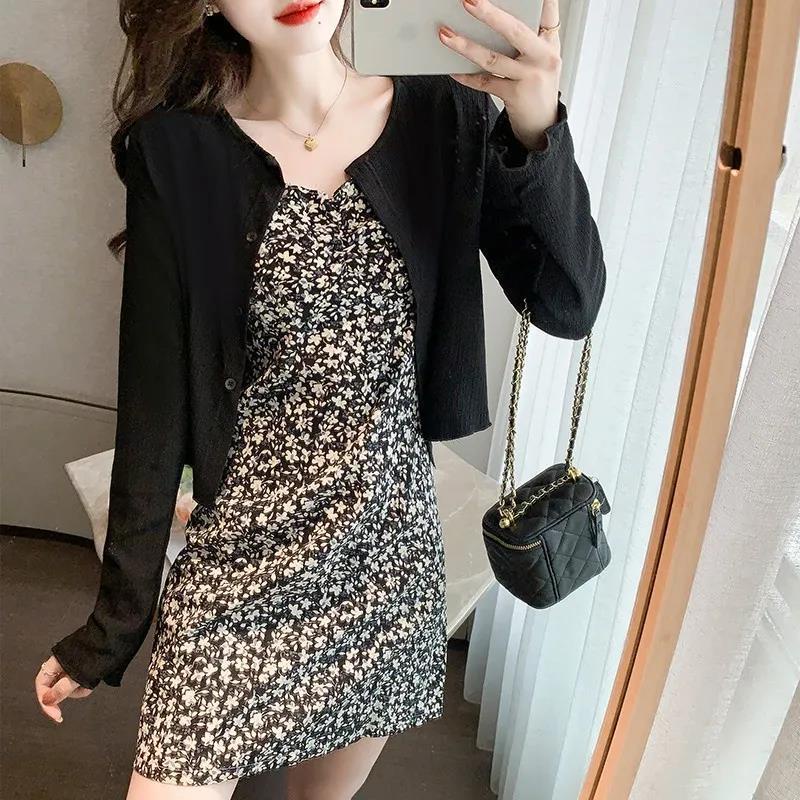 Set Đầm Hai Dây Và Áo Khoác Cardigan Họa Tiết Hoa Nhẹ Nhàng Thời Trang Mùa Hè Hàng Mới 2022 Dành Cho Bạn Nữ