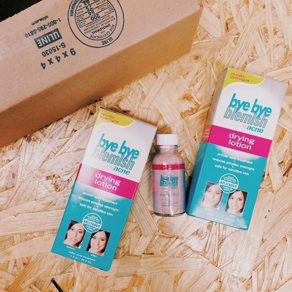 Chấm mụn Bye Bye Blemish Drying Lotion