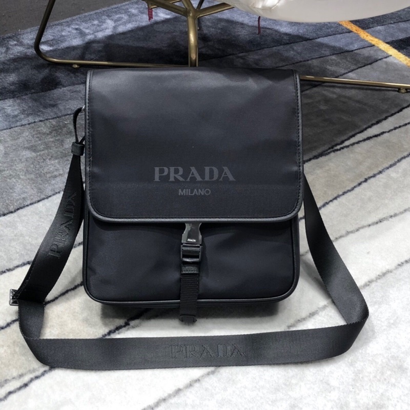 túi nam đeo chéo vải dù khoá cặp dây đeo bằng vải prada
