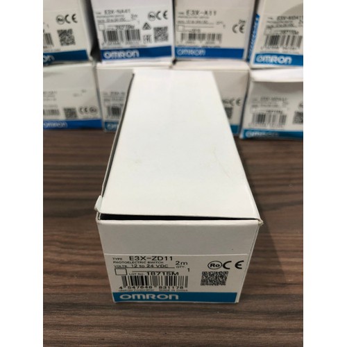 Cảm biến Omron E3X-ZD11 2M