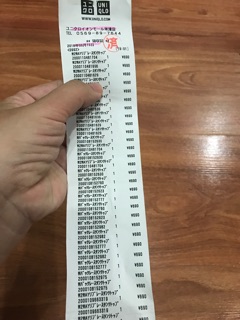 Áo dây ren Uniqlo