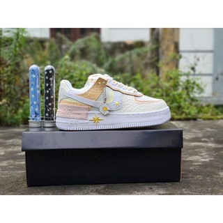 [HÌNH TỰ CHỤP THẬT + FULL BOX + TẶNG KÈM 2 DÂY MÀU + HOA DÁN ] Giày Thể Thao Sneaker Nam Nữ Hoa Cúc Vàng