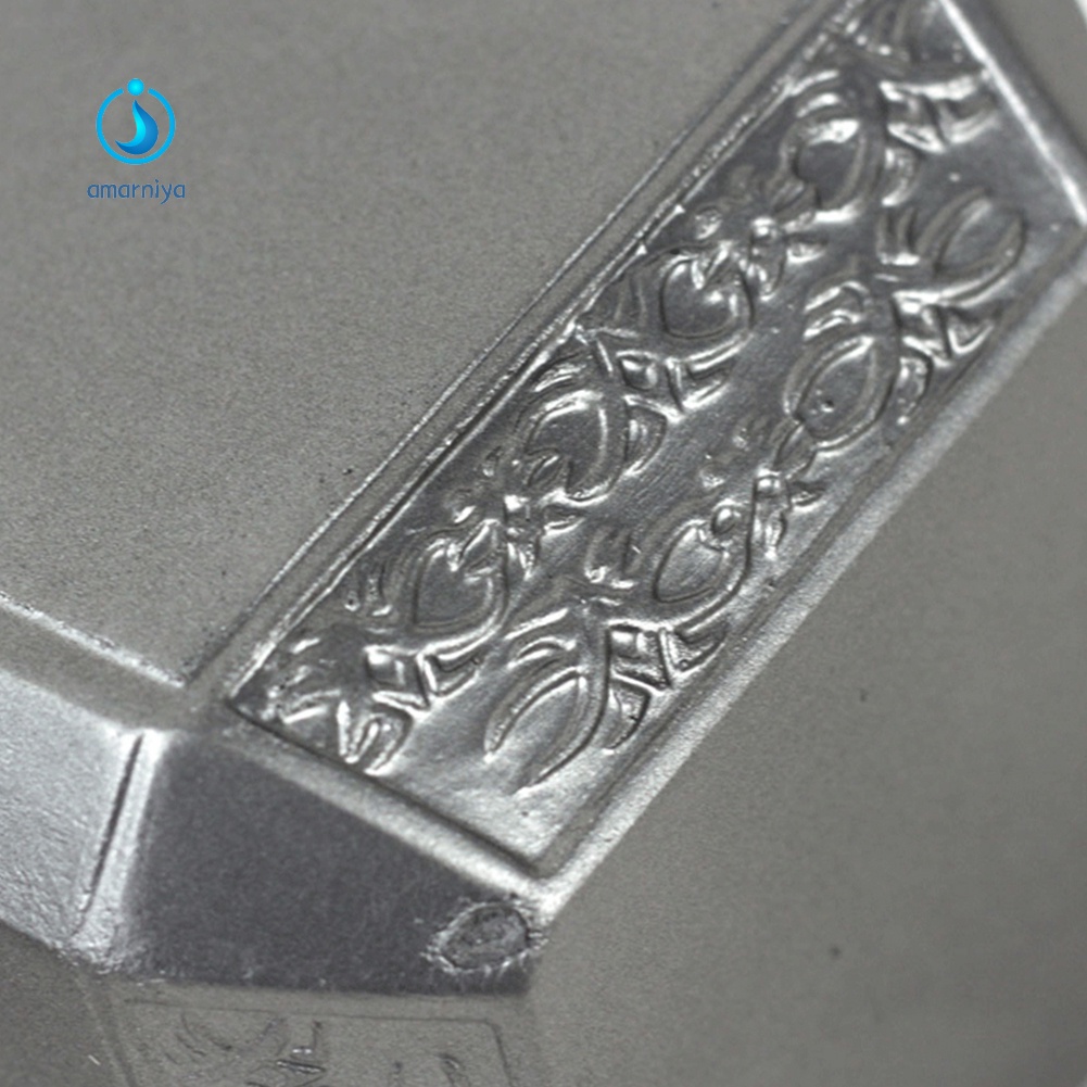 Búa Thor cầm tay dùng để hóa trang trong Avengers4