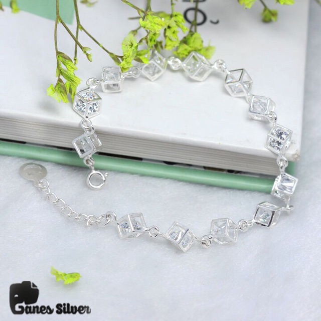 LẮC TAY NỮ BẠC TA - LẮC TAY HỘP RUBIC ĐÁ TRẮNG XINH