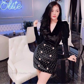 Váy nhung cổ tim liền cvay nhung 8 khuy