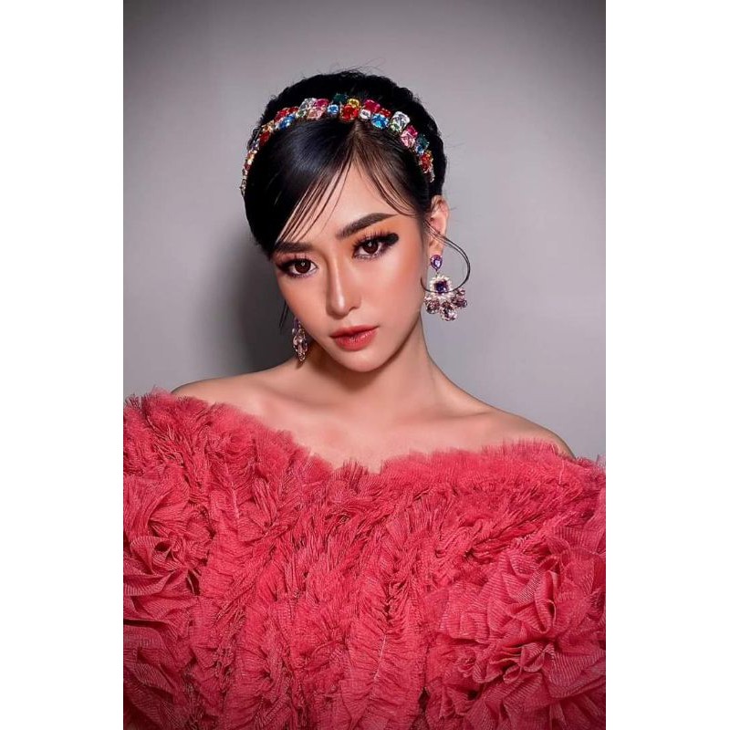 cài đá nhiều màu